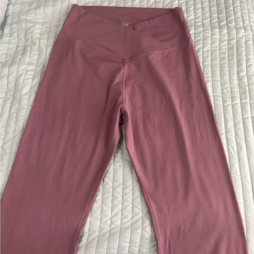 High-Waisted Mauve Leggings